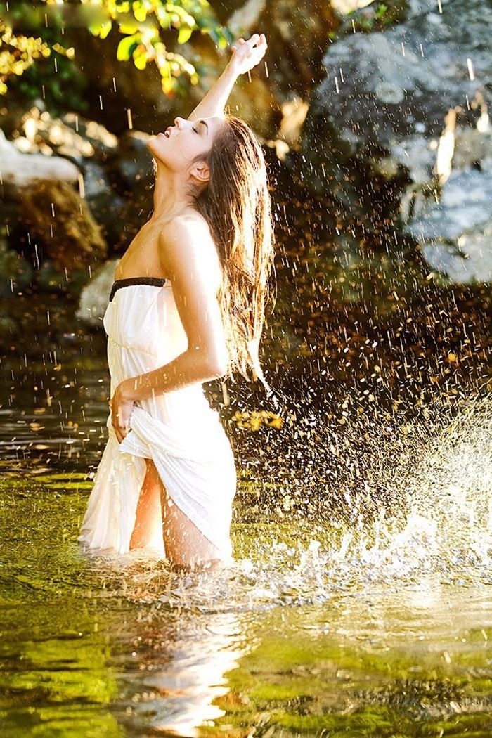 Marie Avgeropoulos in Beirut